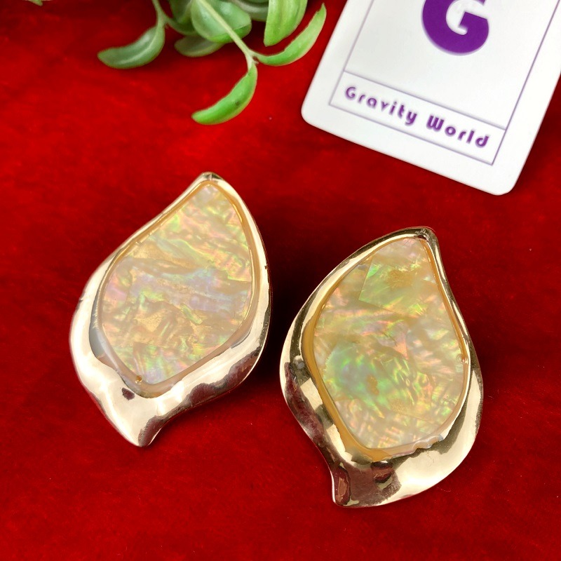 ER 22-115 5cm Golden Stud Earrings - Image 1