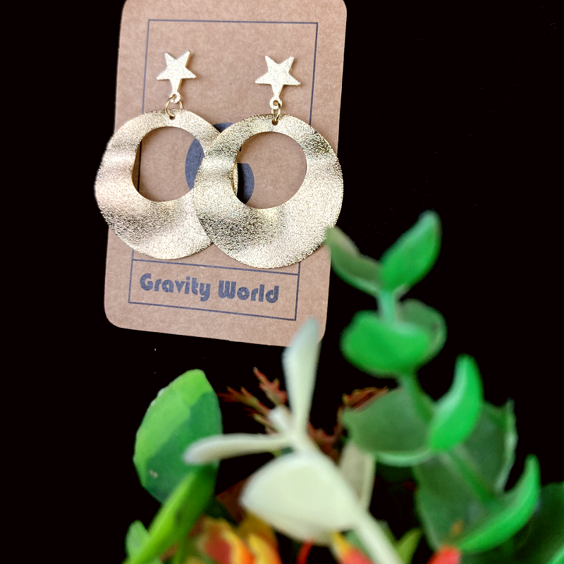 ER22-74 4.5cm Golden Color Stone Hand Feel Drop Earrings - Image 1