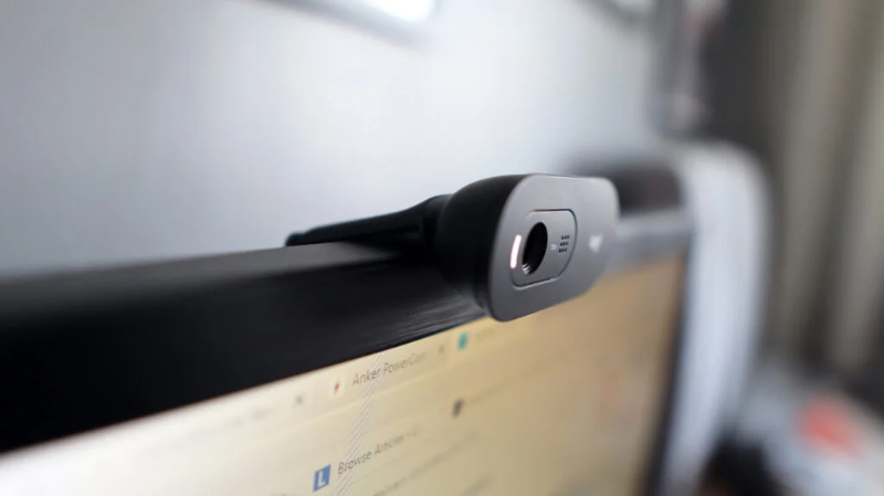 Logitech C505 HD Webcam view from monitor up side