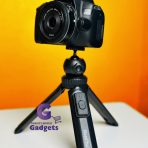 NeePho Np-999s Selfie Stick Tripod on the table