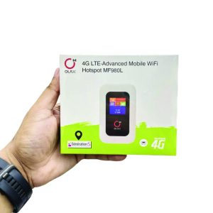 Olax MF980L Wifi Pocket Router box in hand