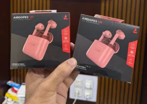 boAt Airdopes 131 light pink color box real picture