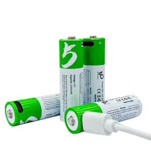 Smartoools AAA battery charging via USB Type-C - LED indicator glowing - Gravity World BD